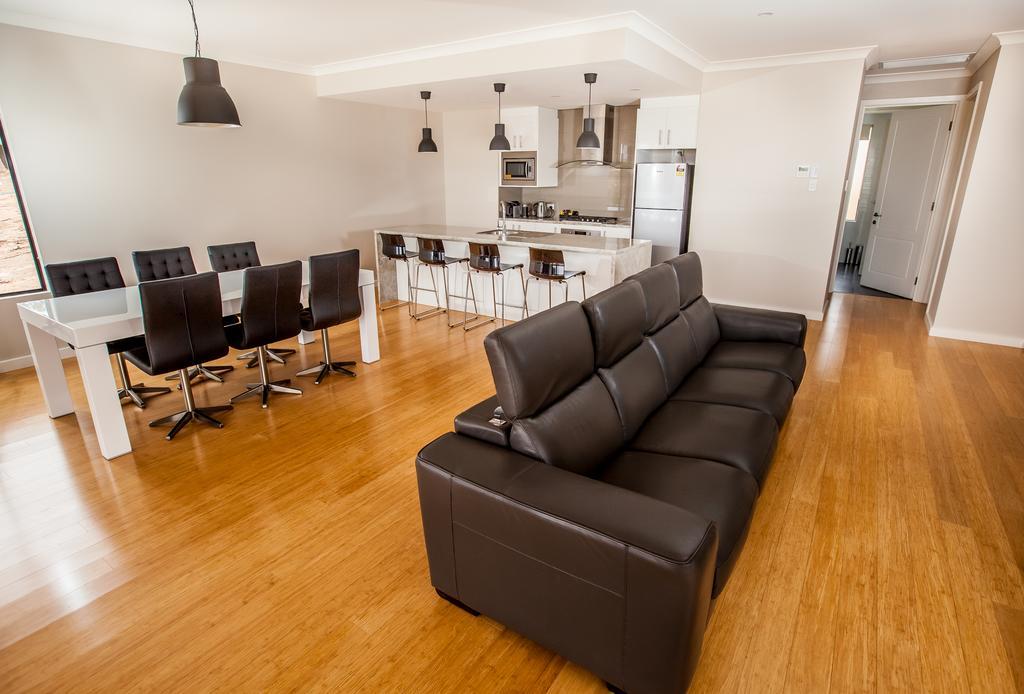 קלייר Neagles Retreat Villas מראה חיצוני תמונה