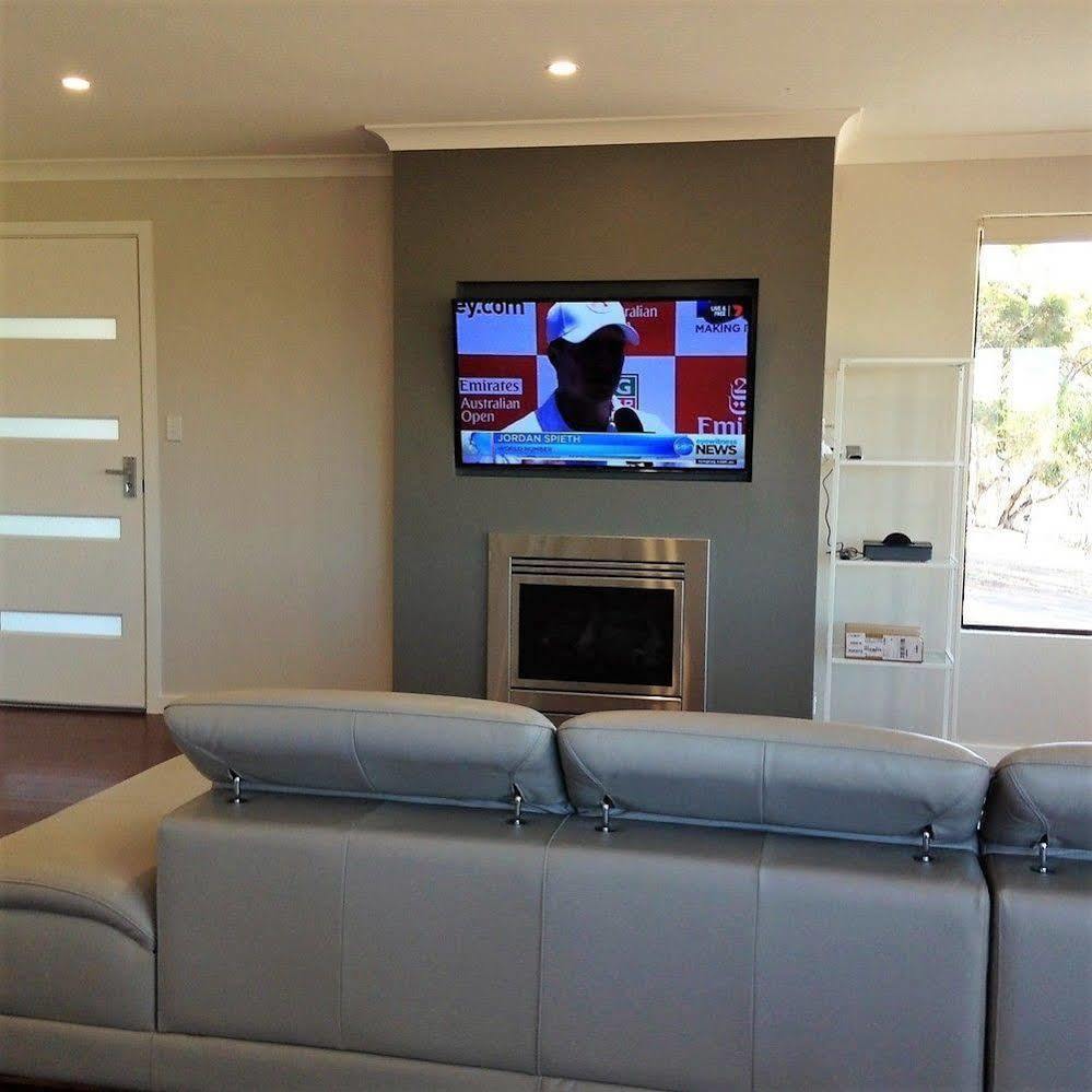 קלייר Neagles Retreat Villas מראה חיצוני תמונה