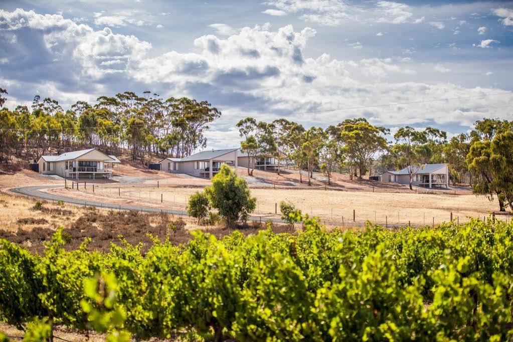 קלייר Neagles Retreat Villas מראה חיצוני תמונה