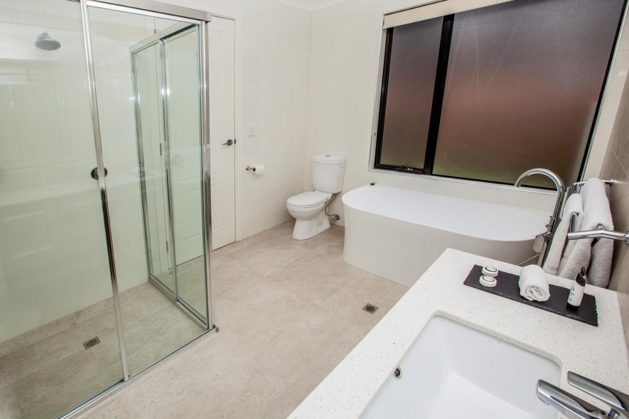 קלייר Neagles Retreat Villas מראה חיצוני תמונה